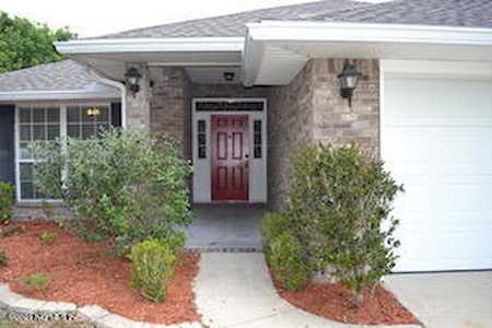 2708 Creekfront Dr Green Cove Springs, FL 32043