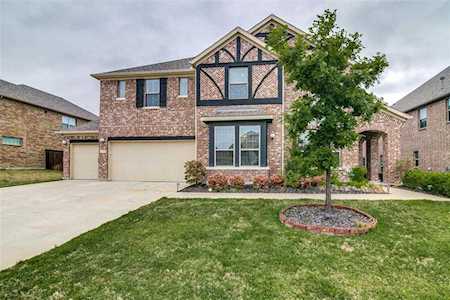 5305 Savanna Street Sachse, TX 75048