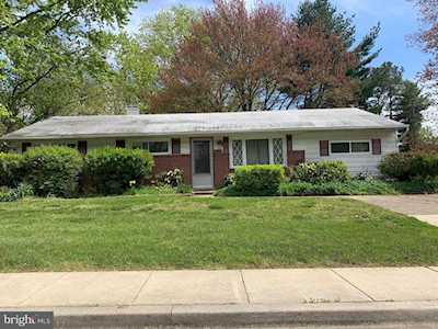 517 Prince Charles Ave Odenton, MD 21113