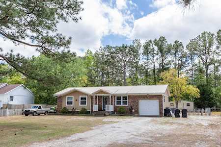 254 Sand Ridge Road Hubert, NC 28539