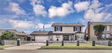 18930 Santa Madrina Circle Fountain Valley, CA 92708