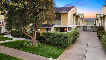 627 N Guadalupe Ave #3 Redondo Beach, CA 90277