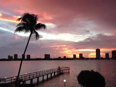 3040 Lake Shore Drive #205 Riviera Beach, FL 33404