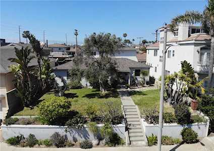 105 Huntington St Huntington Beach, CA 92648