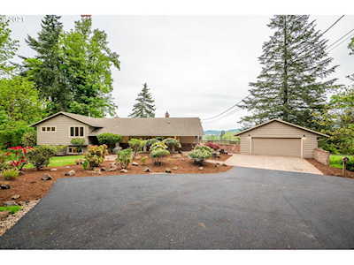 16700 SE Maple Hill Ln Happy Valley, OR 97086