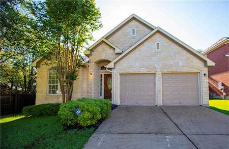 9107 La Siesta BND Austin, TX 78749