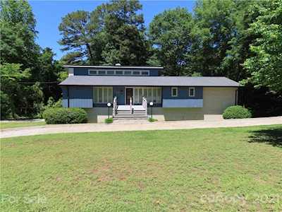 1261 Westbrook Circle Gastonia, NC 28052