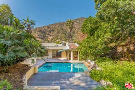 2112 Outpost Dr Los Angeles, CA 90068