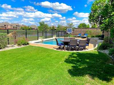 3329 Lochside The Colony, TX 75056