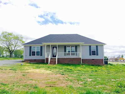 66 Camargo Rd Fayetteville, TN 37334