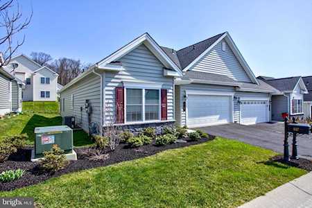 647 Allegiance Dr Lititz, PA 17543