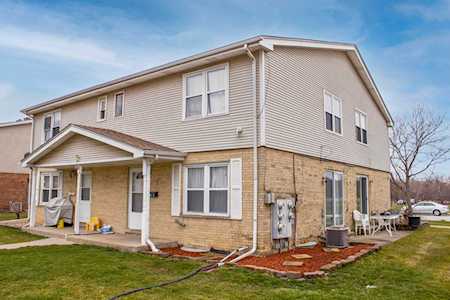 35 S La Londe Ave #103B Addison, IL 60101