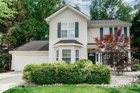 13126 Woodland Farm Dr Charlotte, NC 28215