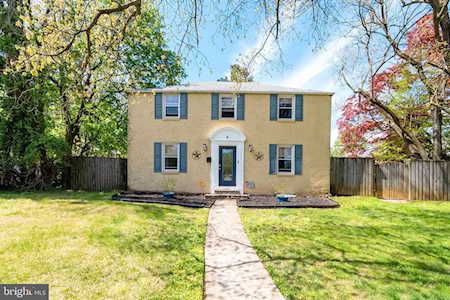 4 Mayflower Ct Baltimore, MD 21208