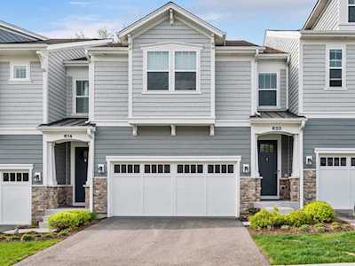 620 Riverbank Dr Geneva, IL 60134