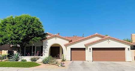 7832 S Grandview Avenue Tempe, AZ 85284
