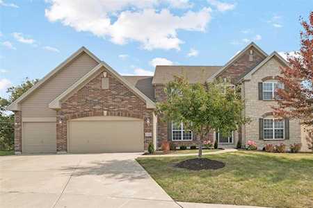 210 Irish Hound Dr Ofallon, MO 63368