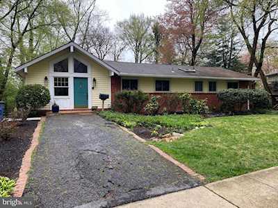 5104 White Flint Dr Kensington, MD 20895