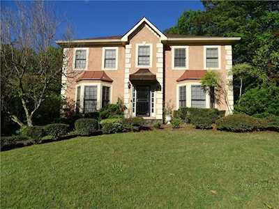 4241 Riverlake Way Snellville, GA 30039