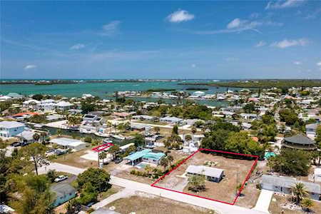 1956 Massachusetts Ave Englewood, FL 34224