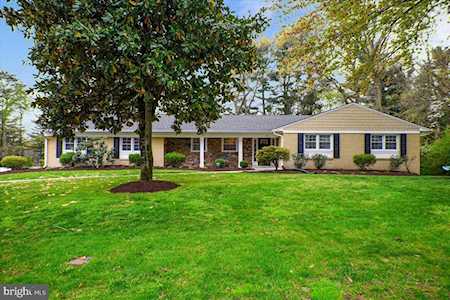 17 Saint Ives Dr Severna Park, MD 21146