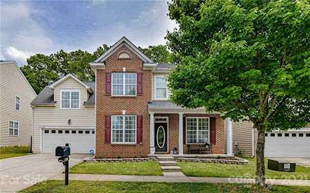 13506 Delstone Dr Huntersville, NC 28078