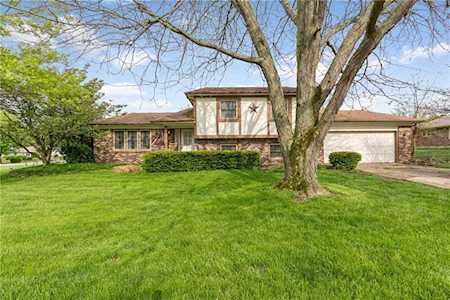 795 Whispering Trl Greenwood, IN 46142