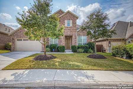 926 Vista Serena San Antonio, TX 78260