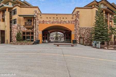 3720 N Sundial Ct Park City, UT 84098