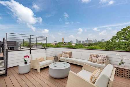 1911 E 10th ST Austin, TX 78702