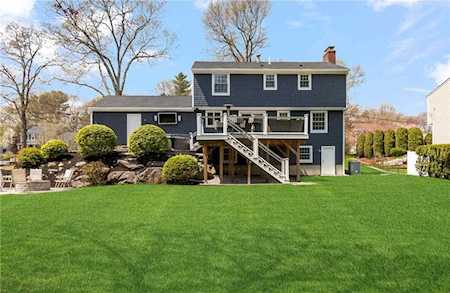 49 Mesa Dr North Kingstown, RI 02852