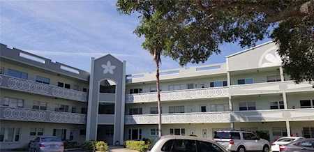 2257 World Parkway Blvd W #39 Clearwater, FL 33763