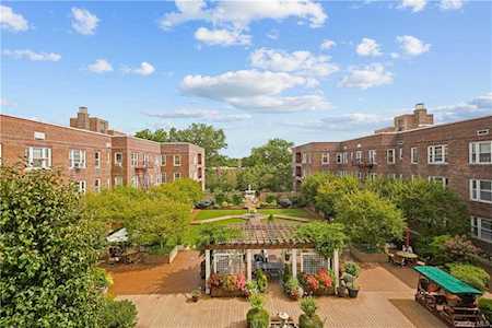 101 Old Mamaroneck Road #3A2 White Plains, NY 10605