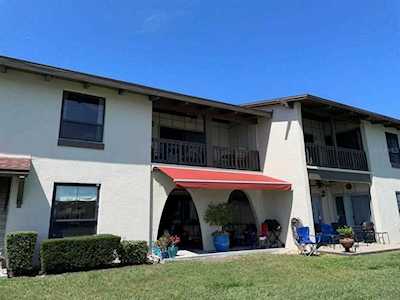 532 Plaza Seville Ct #60 Treasure Island, FL 33706