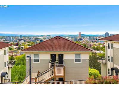 402 NW Uptown Ter #3B Portland, OR 97210