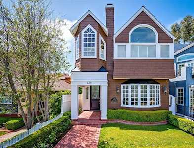 439 Carnation Ave Corona Del Mar, CA 92625