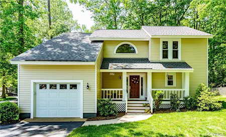 5616 Woods Walk Rd Midlothian, VA 23112