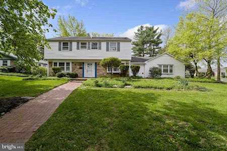 195 Tiffany Ln Willingboro, NJ 08046