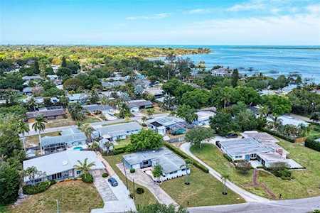 1310 61st St NW Bradenton, FL 34209