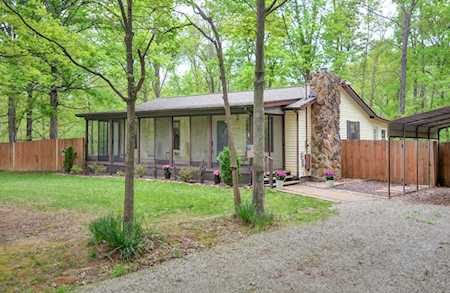 270 E Indian Stone Rd Shepherdsville, KY 40165