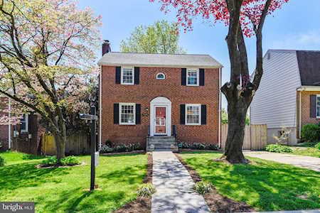 2408 Homestead Dr Silver Spring, MD 20902
