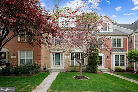 23 Farnham Way Lutherville Timonium, MD 21093
