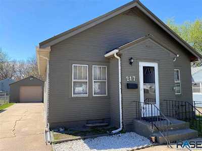217 S Jefferson Ave Sioux Falls, SD 57104