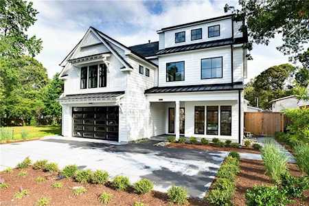 1704 Kaywood Ln Chesapeake, VA 23323