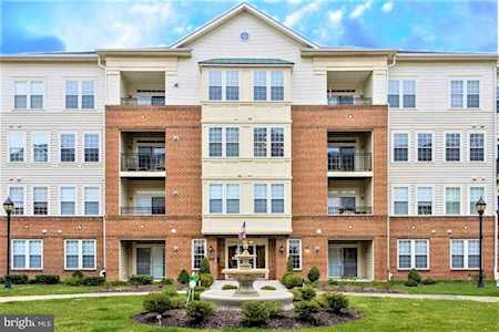 2530 Kensington Gardens #406 Ellicott City, MD 21043