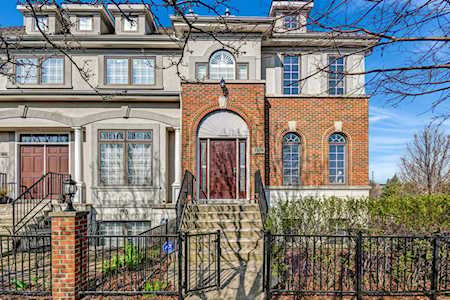 1804 Alta Vista Ct Naperville, IL 60563