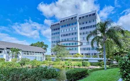 1080 W Peppertree Ln #305A Sarasota, FL 34242