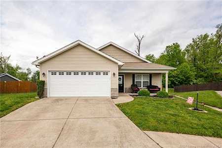 2208 Freedom Circle Jeffersonville, IN 47130
