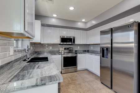 930 W Mesquite Tree Lane San Tan Valley, AZ 85143