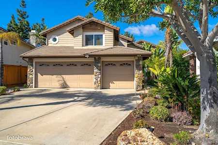 8878 Sparren Way San Diego, CA 92129
